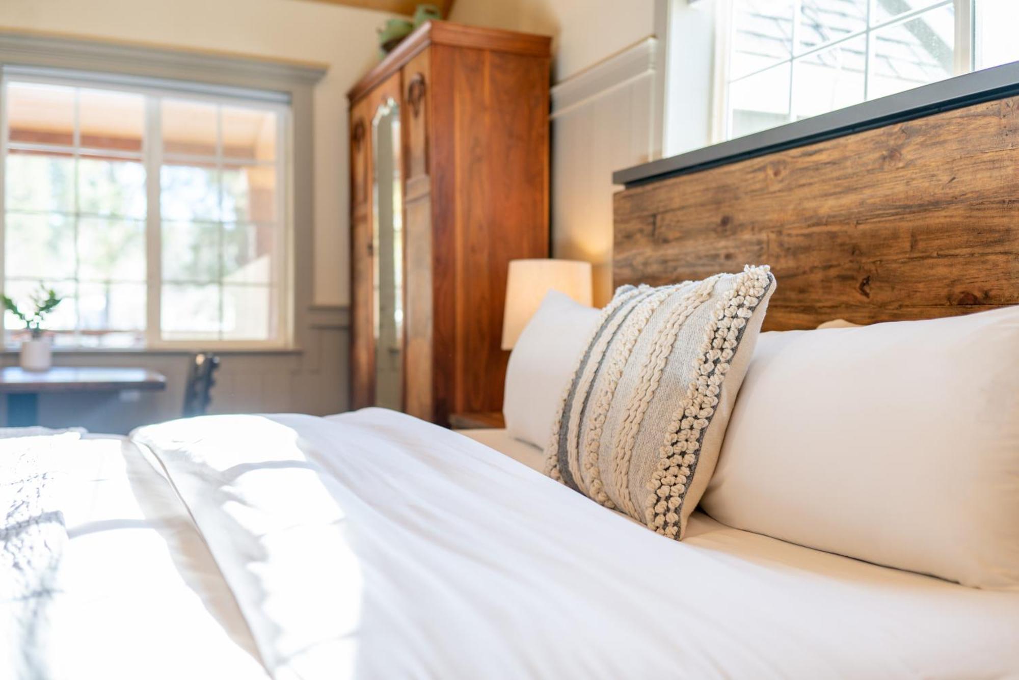 McCloud Shasta View Lodge מראה חיצוני תמונה