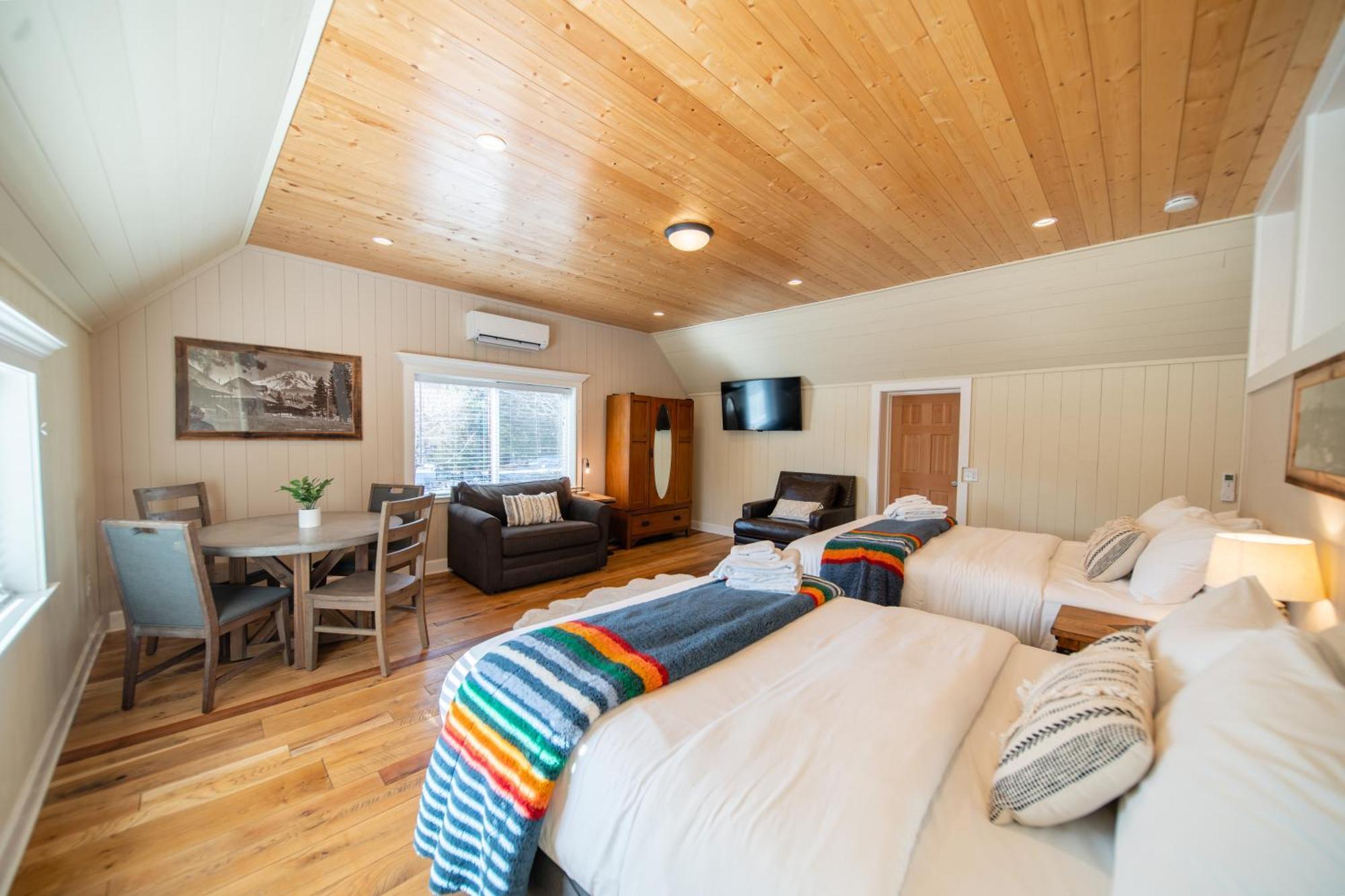 McCloud Shasta View Lodge מראה חיצוני תמונה