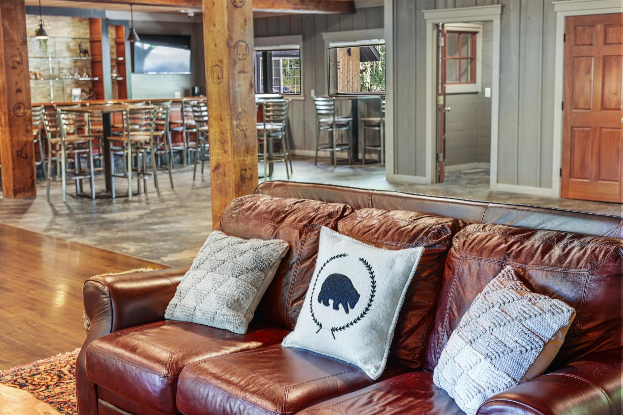 McCloud Shasta View Lodge מראה חיצוני תמונה