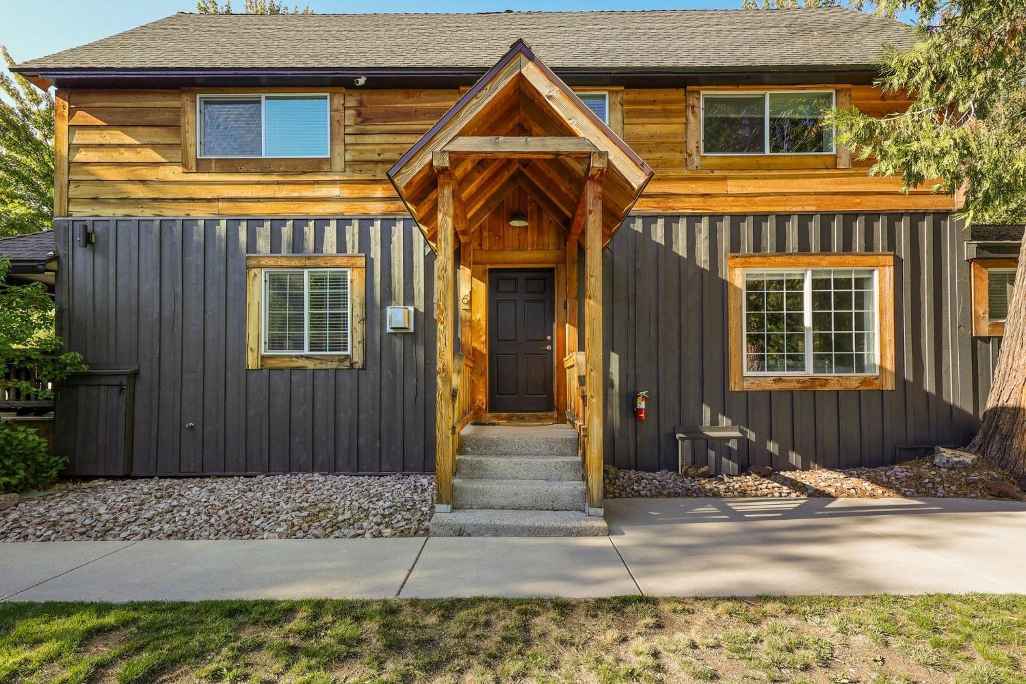 McCloud Shasta View Lodge מראה חיצוני תמונה